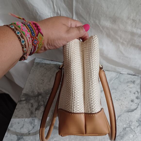 Liz Claiborne Shoulder Bag Purse Cream Weave Satchel - Picture 6 of 9